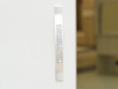 Шкаф трехдверный с зеркалом Соната 98.12