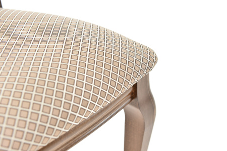 Классический стул из массива Кабриоль ЖС с жёсткой спинкой 