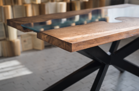 Стол Гудзон с фигурным м