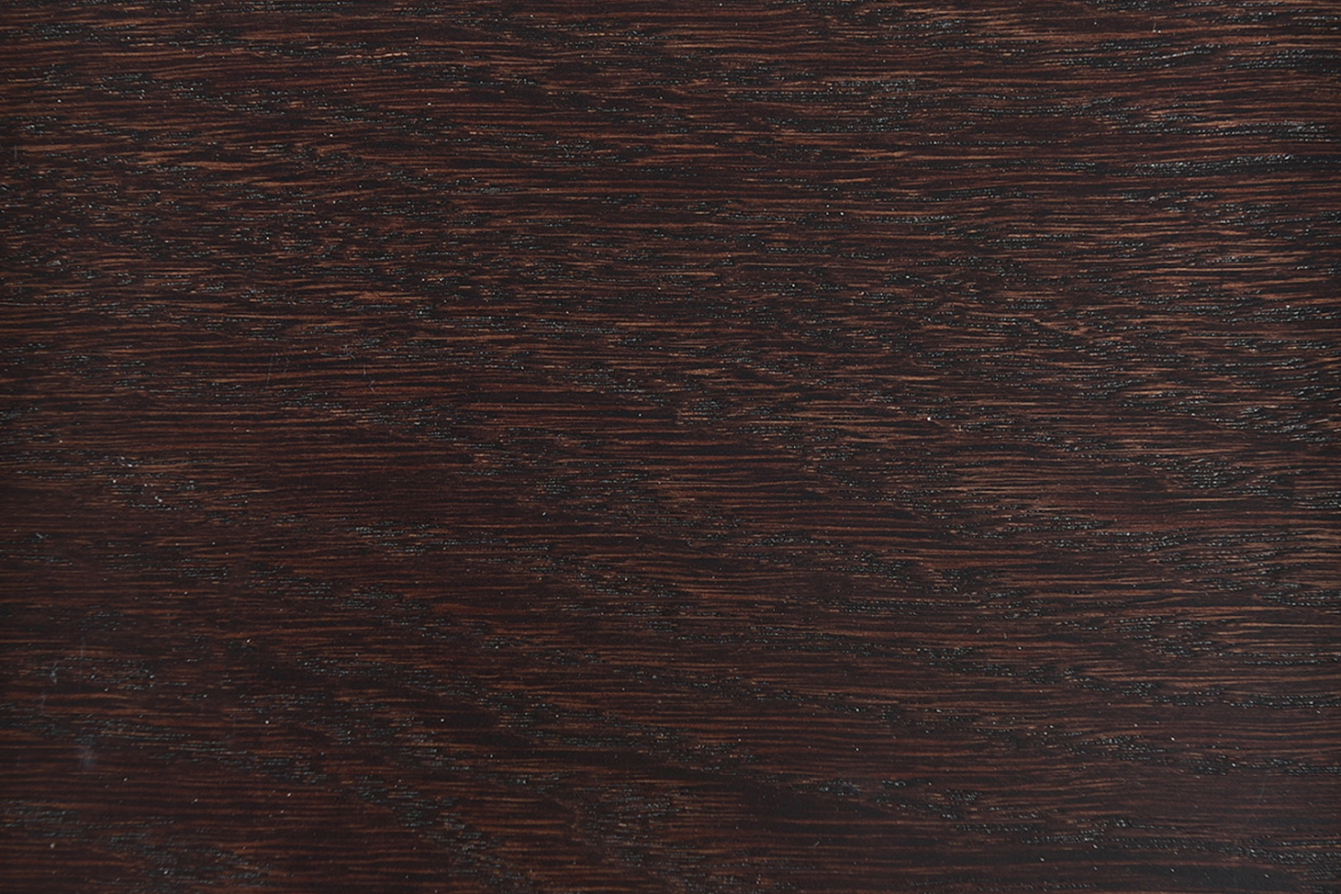 Стул из массива Кристиан с жёсткой спинкой и мягким сиденьем 