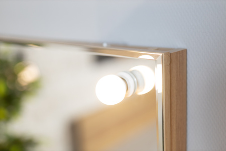 Норд Зеркало настенное с подсветкой (Белый) Норд Зеркало настенное с подсветкой (Белый)