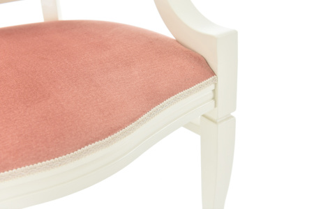  стул с подлокотниками из массива Васко с мягкой спинкой и сиденьем 